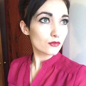 Meet your Posher, Andrea